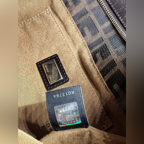 Fendi purse - Picture 8 of 17